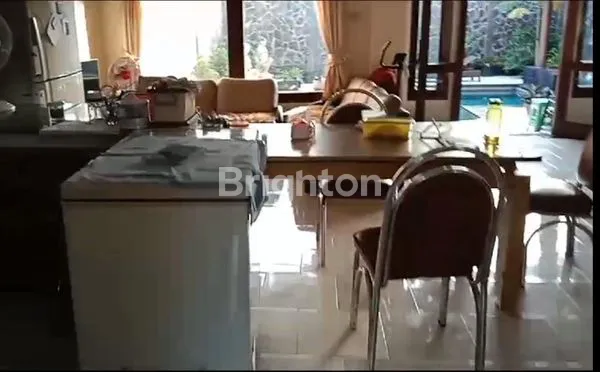 image RUMAH LUAS 2 LANTAI 5 KT COCOK UNTUK KELUARGA BESAR (2)