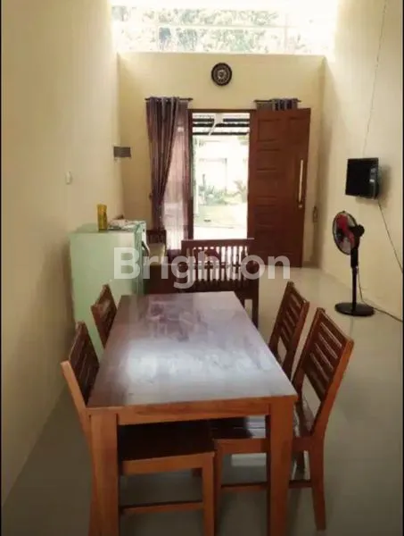 image RUMAH DENGAN PERABOTAN DI CITRAGRAND (2)