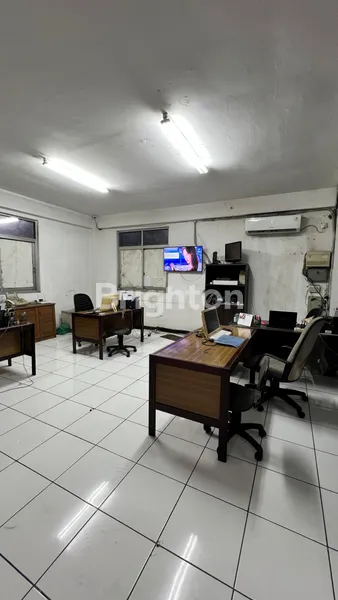 image DIJUAL GUDANG SIAP PAKAI RAYA SEMEMI, SURABAYA (2)