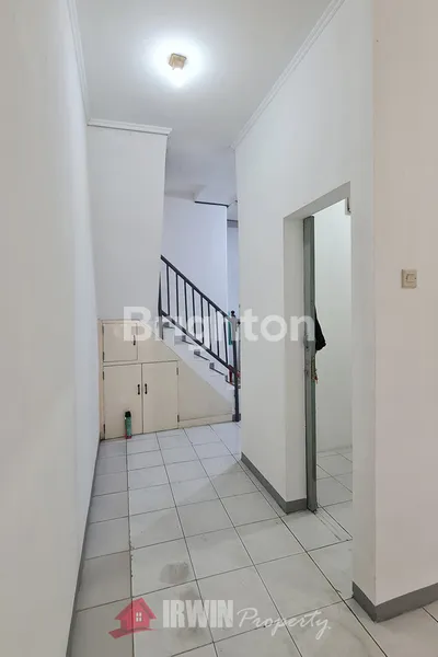 image RUMAH 2 LANTAI SANGAT TERAWAT DI ANGSANA, DURI KEPA (3)