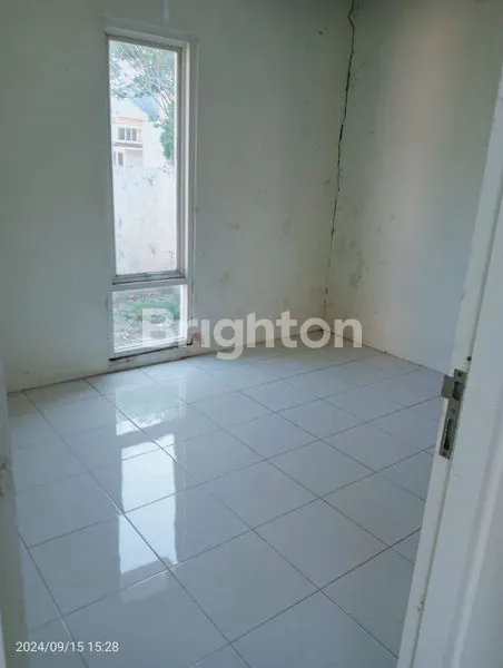 image RUMAH SECOND RASA BARU GOLDEN BERRY REGENCY MENGANTI GRESIK RUMAH MUNGIL MINIMALIS COCOK UNTUK KELUARGA MUDA (3)