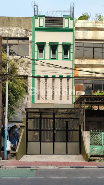 DISEWAKAN RUKO 4 LANTAI STRATEGIS DI PETOJO JAKARTA PUSAT SIAP PAKAI