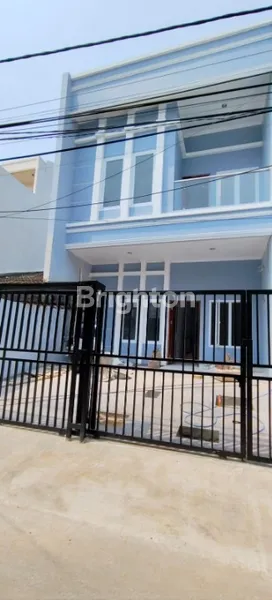 image RUMAH BRAND NEW KELAPA GADING (8)