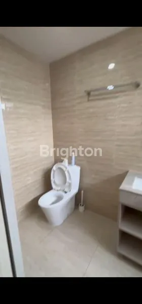 image RUMAH 3LANTAI MINIMALIS SEMI FURNISH DI JAKARTA GARDEN CITY JAKARTA TIMUR (3)