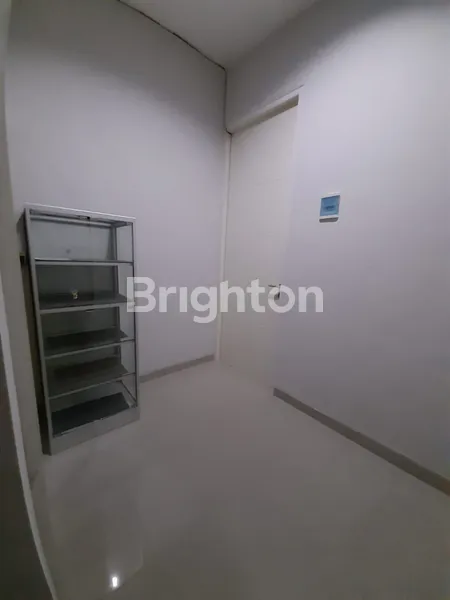 image RUMAH FULL FURNISH DAERAH MANYAR DEKAT PETRA MANYAR, DEKAT MONTESSORY SCHOOL DEKAT UNTAG DEKAT KLAMPIS (5)