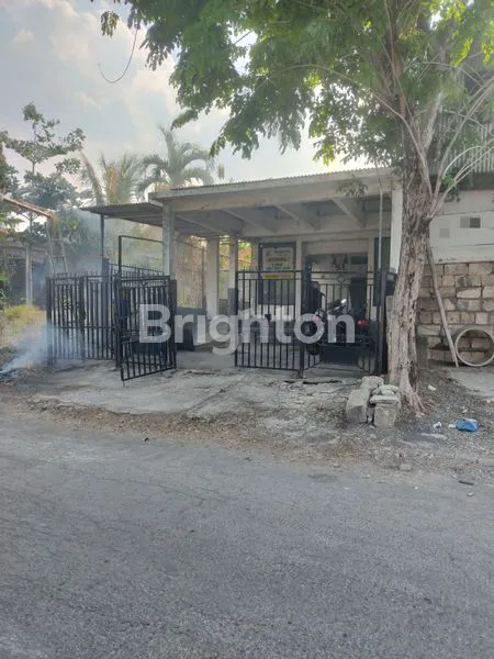 image RUMAH USAHA DI JALAN KEMBAR KOTA BARU DRIYOREJO (2)