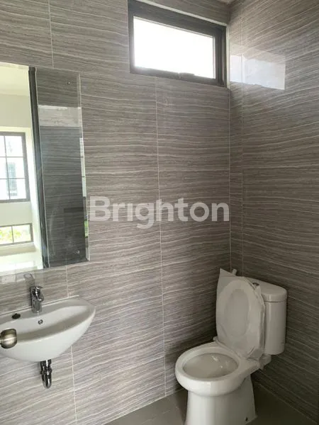 image RUMAH 2 LANTAI DI CITRALAND CIBUBUR (2)