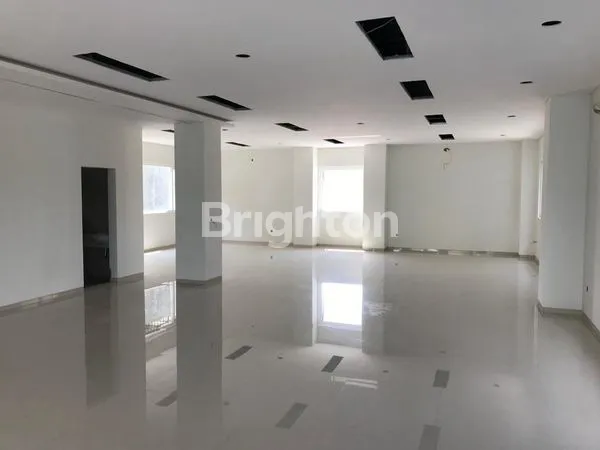 RUKO 4,5 LANTAI AREA BRUMBUNGAN KOTA SEMARANG