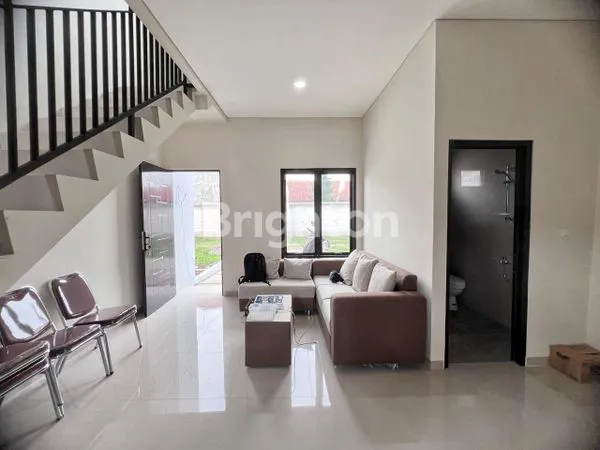 image RUMAH BARU DESAIN MODERN MINIMALIS DI KOTA BOGOR (2)