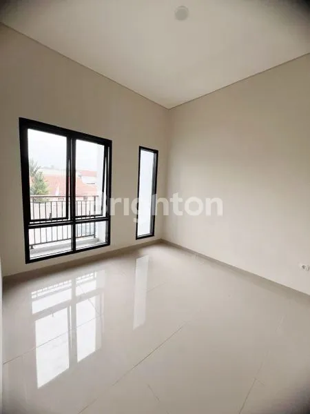 image RUMAH BARU DESAIN MODERN MINIMALIS DI KOTA BOGOR (5)