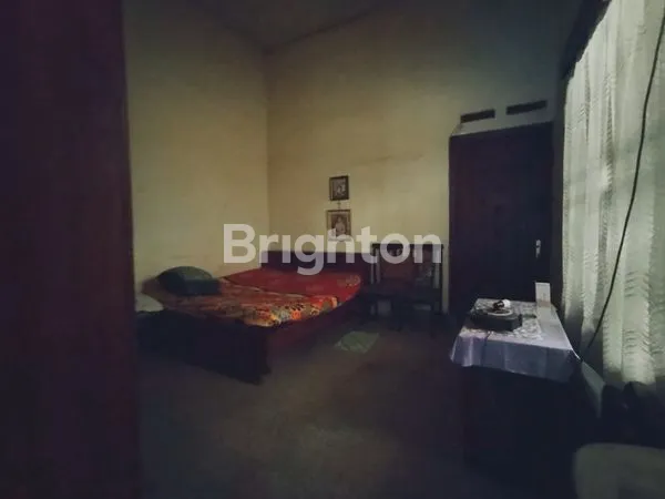 image RUMAH VINTAGE STRATEGIS DI JL. MUSI, SURABAYA (7)