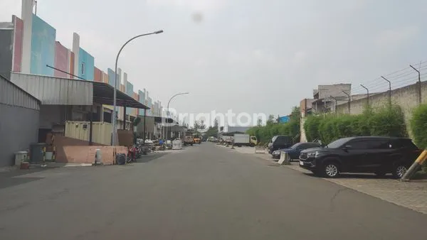 image GUDANG DI KAWASAN GREEN SEDAYU BIZPARK DAAN MOGOT JAKARTA BARAT (2)