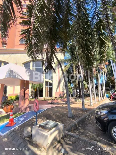 image LAHAN  BEVERLY  (3)