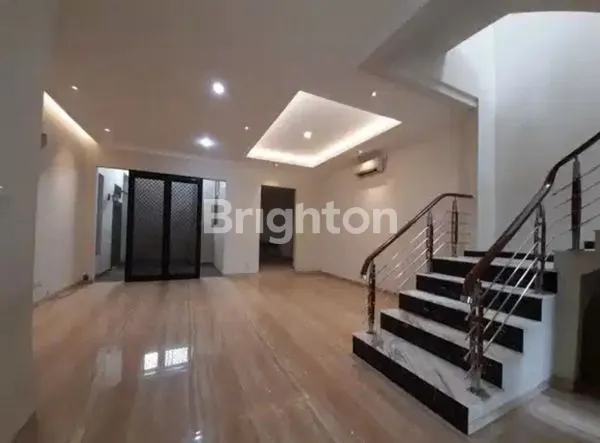 image RUMAH MEWAH 2 LANTAI DI ROYAL PALAIS WISATA BUKIT MAS (2)