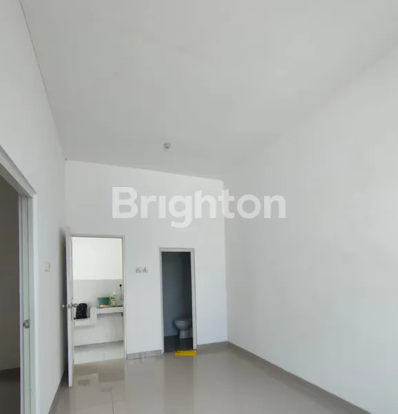 image RUMAH DI PERUM GREEN MANSION SEDATI SIDOARJO (2)