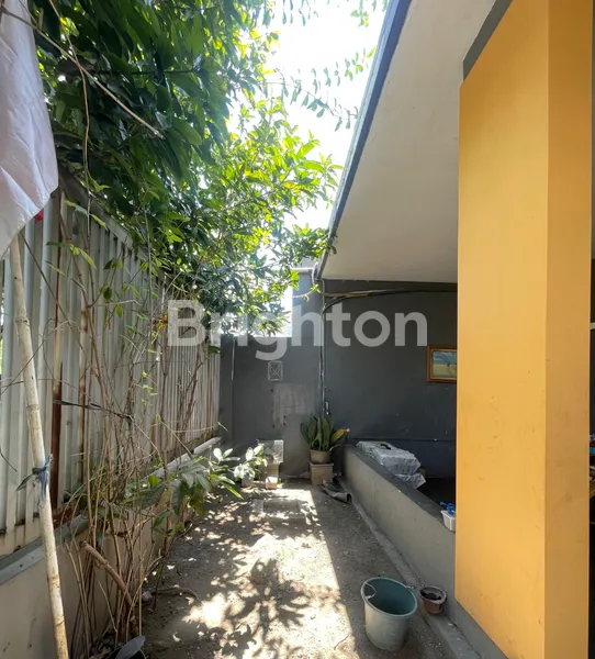 image RUMAH 1 LANTAI DI GAYUNGSARI SURABAYA (2)