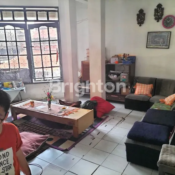 image RUMAH HOOK HITUNG TANAH BANGUNAN COR 3 LT SAYAP GARUDA DEKAT RS RAJAWALI  (3)