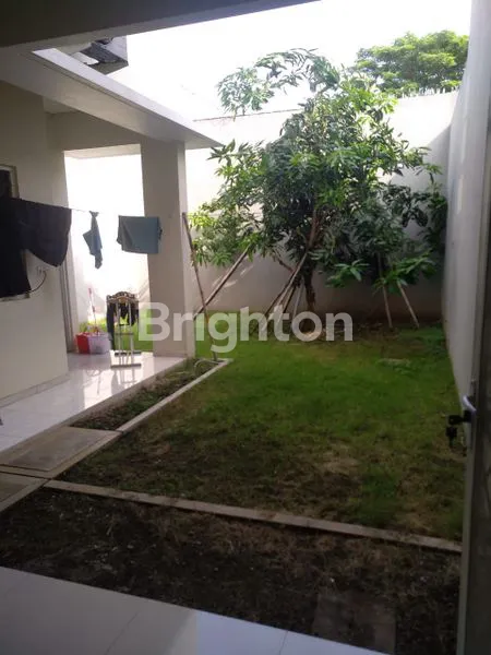 image RUMAH MINIMALIS MODERN STRATEGIS DAN KOMERSIAL (5)