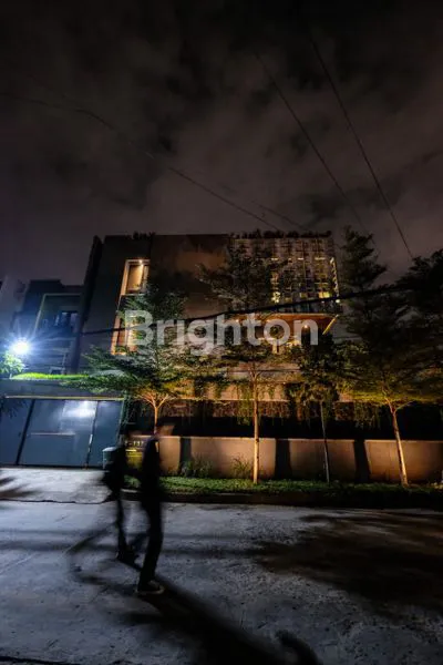 image RUMAH MEWAH + KOLAM RENANG DURI KEPA JAKARTA BARAT (3)