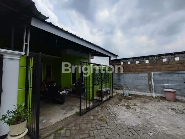 image RUMAH HOOK TENGAH KOTA (2)