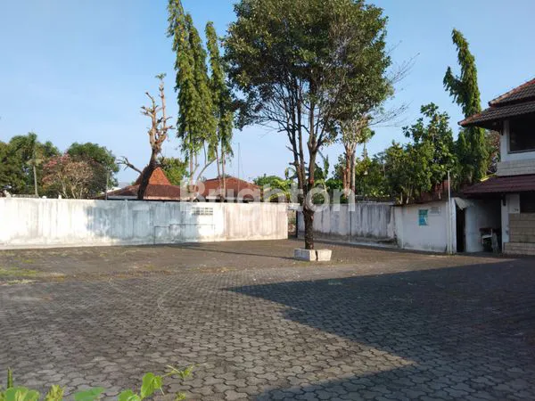 image SUPER STRATEGIS, SELANGKAH MALIOBORO, AREA KULINER CAFE, HOTEL GUEST HOUSE, KAMPUS, PUSAT BISNIS,PATANGPULUHAN EX KLINIK RUMAH SAKIT (6)