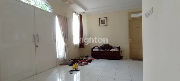 image RUMAH CANTIK STRATEGIS DI CIPUTAT (7)