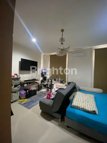 image DI JUAL RUMAH TIGA LANTAI DI KAWASAN GROGOL JAKARTA BARAT  (8)