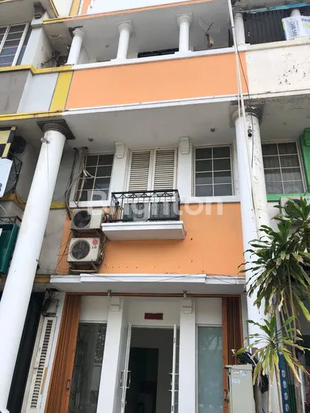 image SEGERA DIJUAL RUKO 3 LANTAI. SIAP PAKAI. LOKASI DI HIBRIDA KELAPA GADING (1)