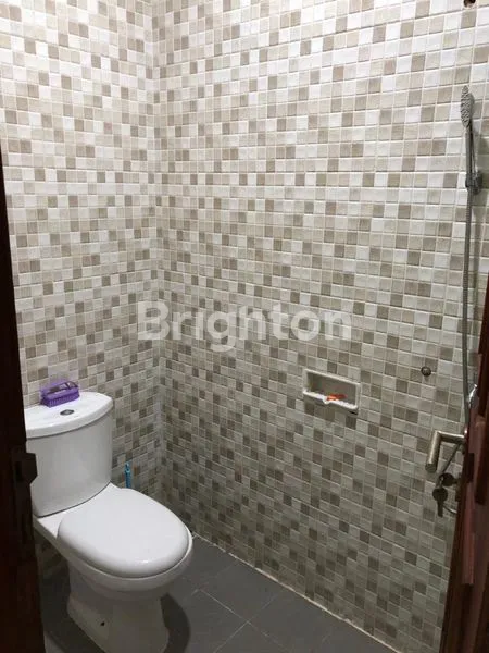 image SEGERA DIJUAL RUKO 3 LANTAI. SIAP PAKAI. LOKASI DI HIBRIDA KELAPA GADING (8)