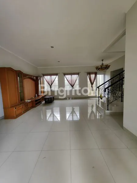 image RUMAH RAPI TRIMEZIA GADING SERPONG TANGERANG (7)