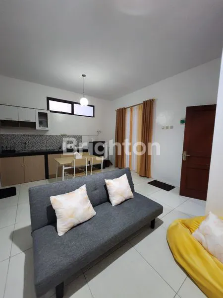 image RUMAH 2 LANTAI FULL FURNISHED COLOMADU (3)