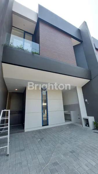 image RUMAH MODERN BARU GRESS KUTISARI INDAH (1)