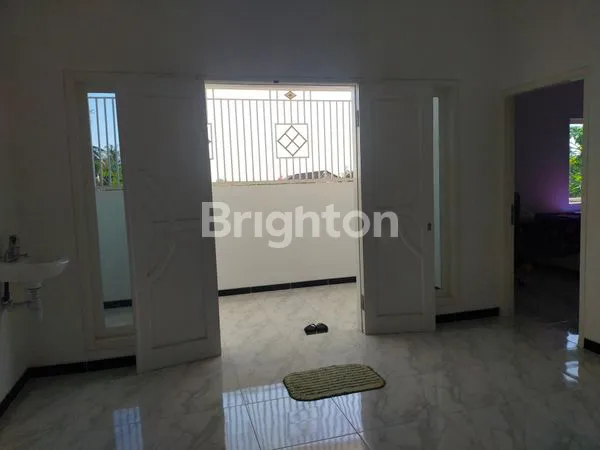 image RUMAH HOOK 2 LANTAI SUKODONO (8)