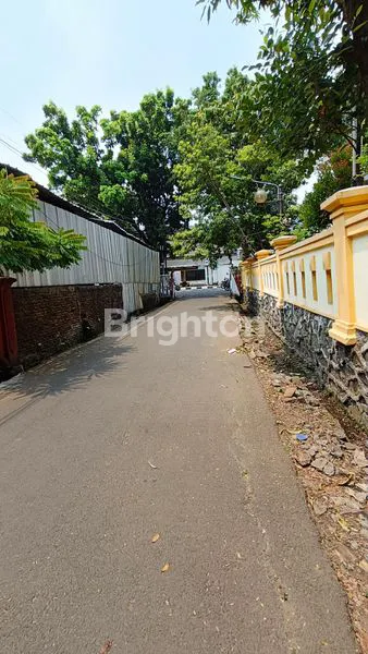 image RUMAH DURI KEPA JAKARTA BARAT, LOKASI STRATEGIS LEBAR 9, ROW 2 MOBIL (3)