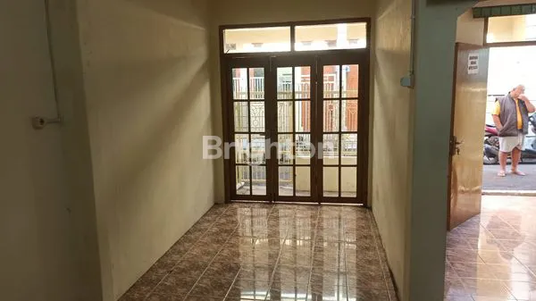 RUMAH 2 LANTAI SIAP HUNI SAYAP RAJAWALI