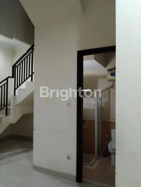 image RUMAH DI SUNTER. MODERN, MINIMALIS (R 1246 J) (3)