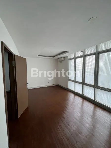 image RUKO 4 LANTAI DAERAH SOEKARNO HATTA (4)