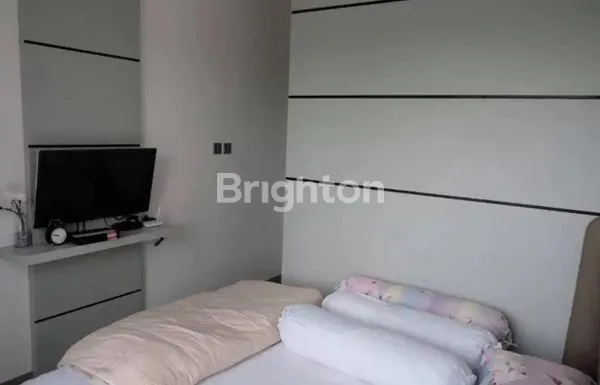 image RUMAH TOWNHOUSE BINTARO ADA SWIMMING POOL LOKASI STRATEGIS DEKAT PINTU TOL (8)