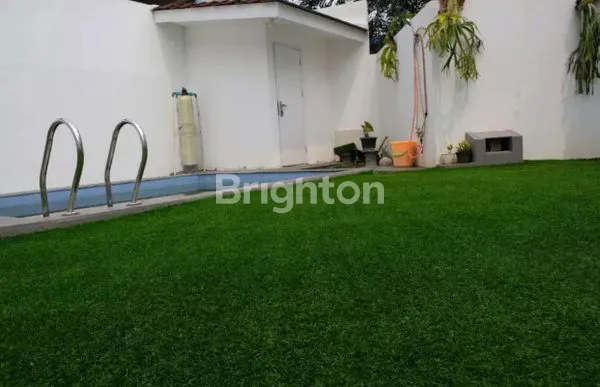 image RUMAH TOWNHOUSE BINTARO ADA SWIMMING POOL LOKASI STRATEGIS DEKAT PINTU TOL (5)