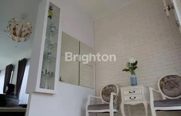 image RUMAH TOWNHOUSE BINTARO ADA SWIMMING POOL LOKASI STRATEGIS DEKAT PINTU TOL (2)