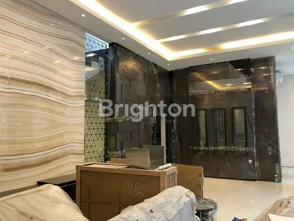 image RUMAH MEWAH CITRALAND (2)