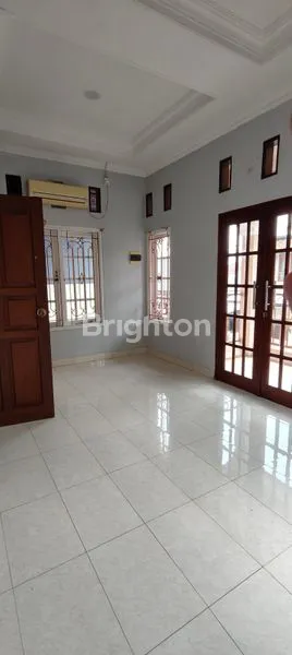 image RUMAH TINGGAL DI SEKTOR 6 GADING SERPONG (6)