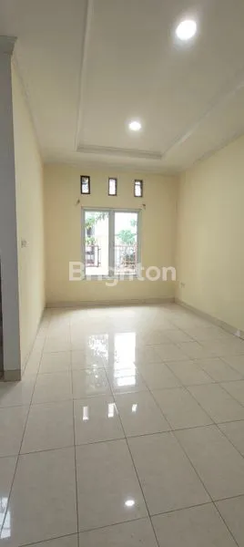 image RUMAH TINGGAL DI SEKTOR 6 GADING SERPONG (4)