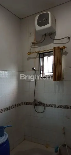 image RUMAH DUA LANTAI DI WIKA (8)