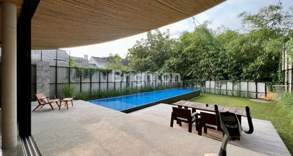 image VILLA MEWAH, SIAP PAKAI, KONDISI BAGUS DAN MININ RENOV!! ADA KOLAM RENANG, ISTIMEWA (3)