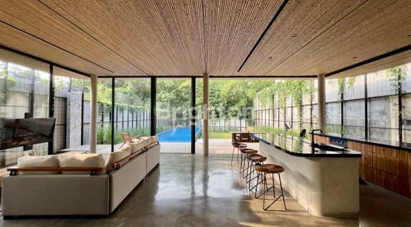 image VILLA MEWAH, SIAP PAKAI, KONDISI BAGUS DAN MININ RENOV!! ADA KOLAM RENANG, ISTIMEWA (6)