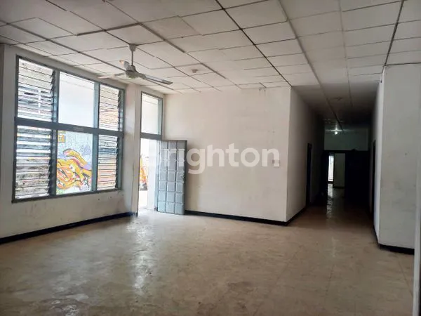 image RUMAH SIAP PAKAI LOKASI JALAN BESAR SEMARANG BARAT (5)