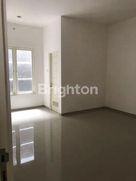 image RUMAH SIAP HUNI SEMOLOWARU, DEKAT NGINDEN, PANJANG JIWO, RUNGKUT,RAYA MERR  (3)