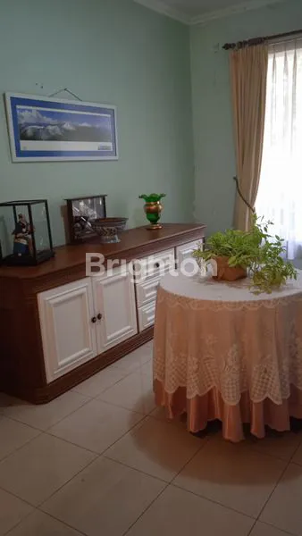 image RUMAH ASRI, TANAH LUAS DENGAN KOLAM RENANG (6)