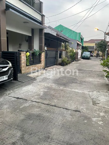 image RUMAH CANTIK  MINIMALIS 2 LANTAI DI PONDOK HIJAU PERMAI BEKASI (2)
